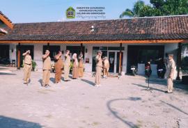 Pamong Kalurahan Karangasem Gelar Apel Rutin, Tekankan Ketepatan Laporan dan Persiapan HUT RI